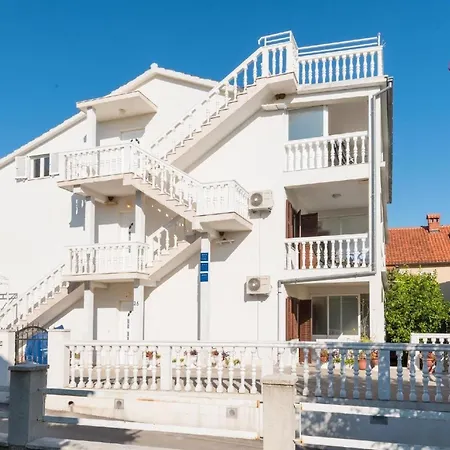 Apartment Ferienwohnung Fuer 4 Personen Ca 54 Qm In Stankovic Bei Orebic, Dalmatien Sueddalmatien